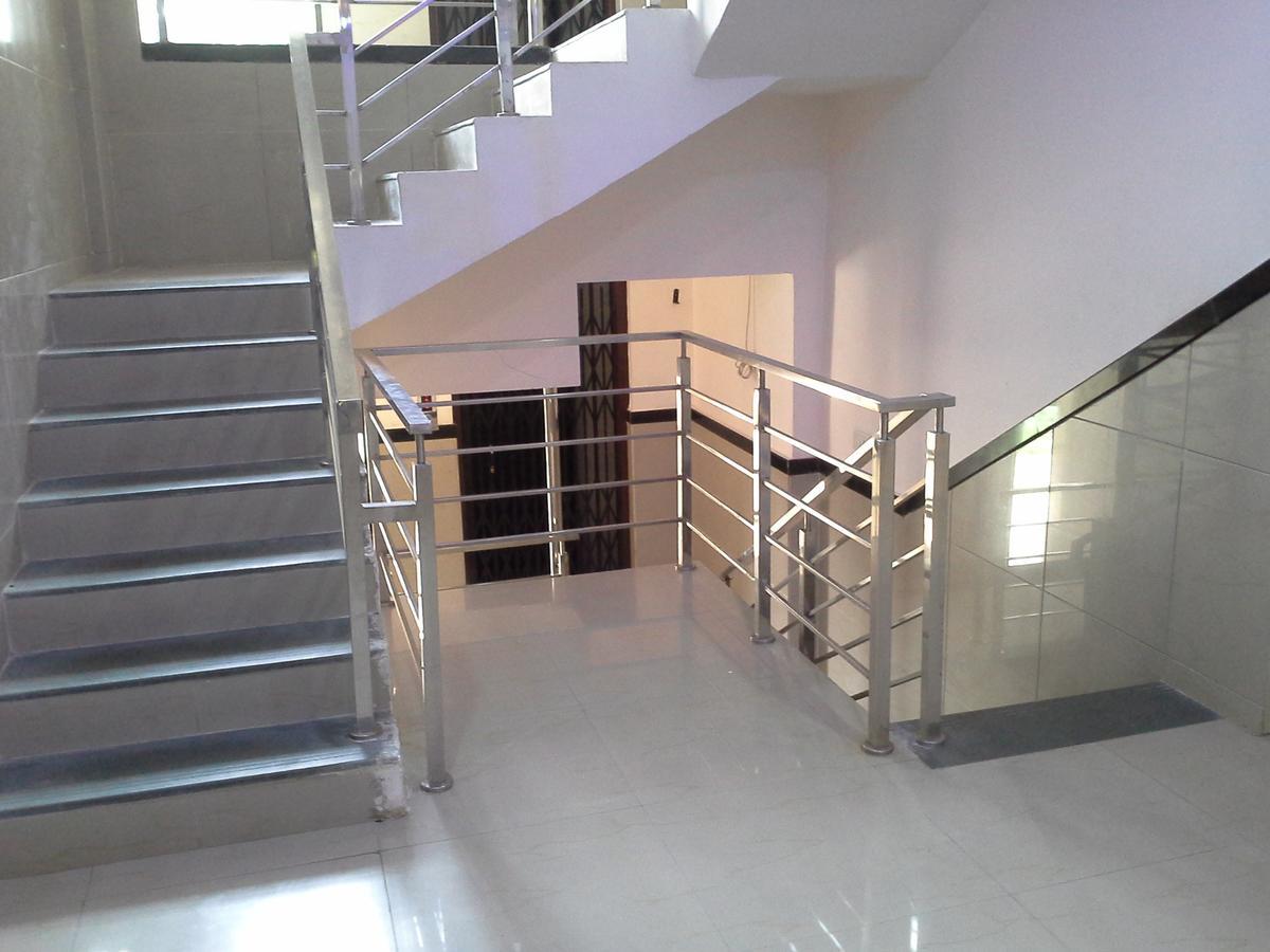 Galaxy Vaibhav Hotel Vasai Buitenkant foto