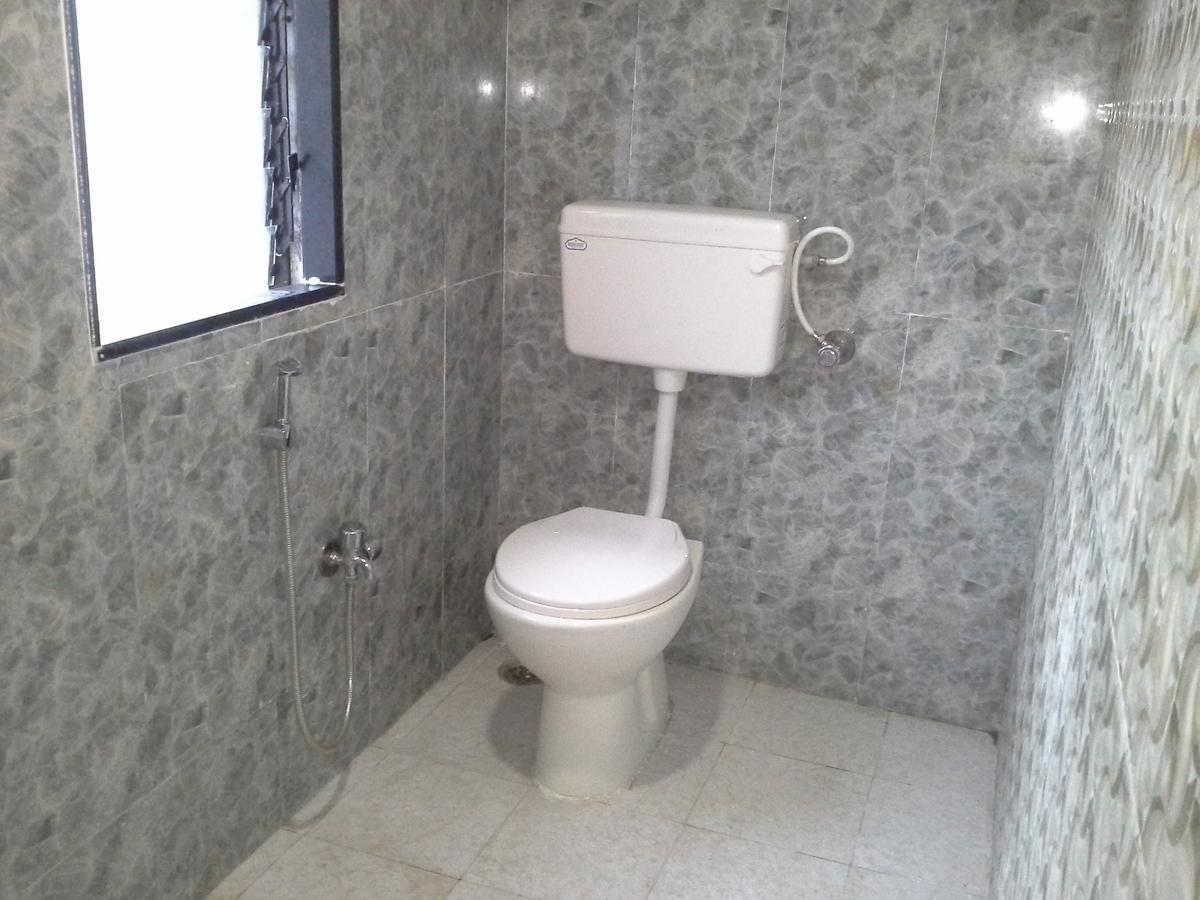 Galaxy Vaibhav Hotel Vasai Buitenkant foto