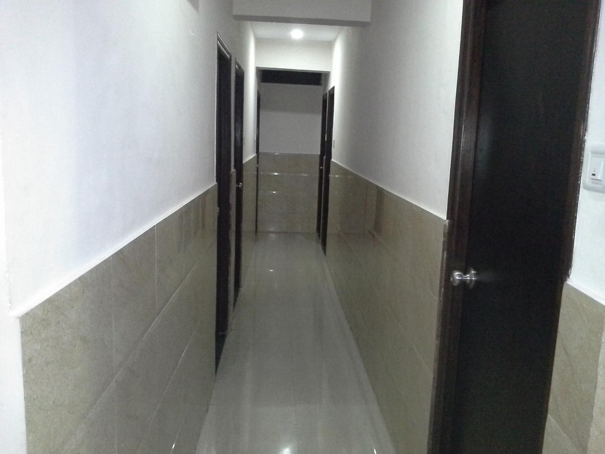Galaxy Vaibhav Hotel Vasai Buitenkant foto