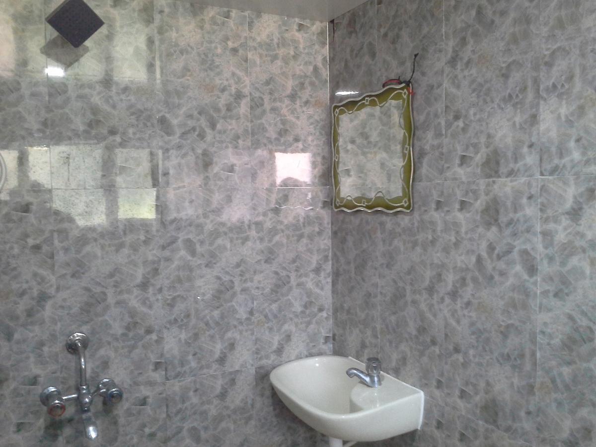 Galaxy Vaibhav Hotel Vasai Buitenkant foto